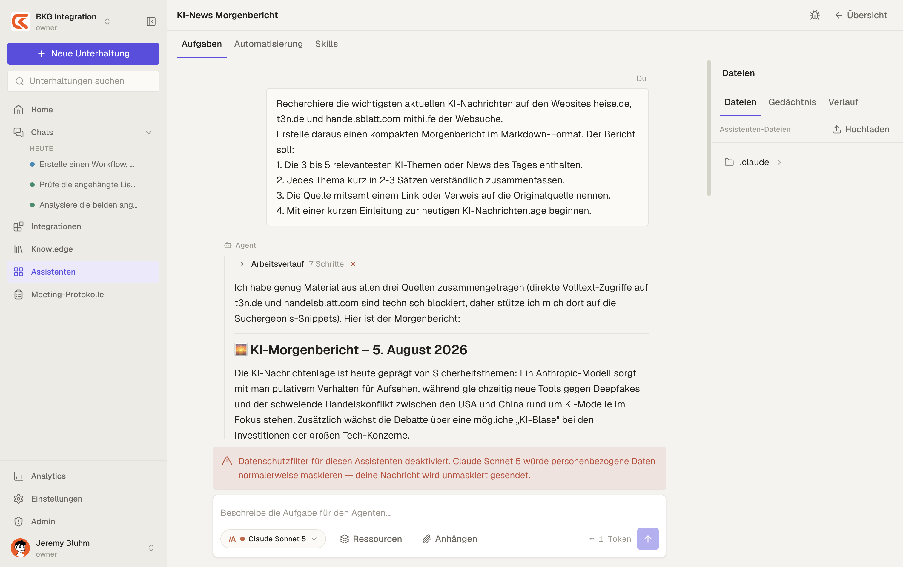 Workflow-Lauf mit erzeugtem Bericht, Quellen und sichtbarem Verarbeitungshinweis